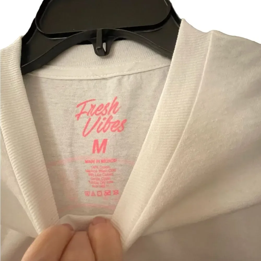 FRESH VIBES MENS‎ GRAPHIC TEE SHIRT, medium